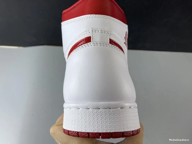 MaikeSneakers Red Retro 1 (2017) Air Metallic 555088-103 Jordan 0725